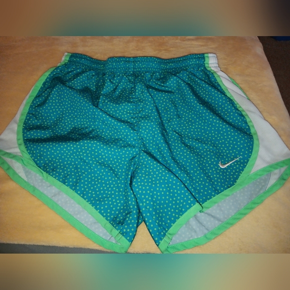 Girls size large,  two pair of nylon shorts - Picture 3 of 3
